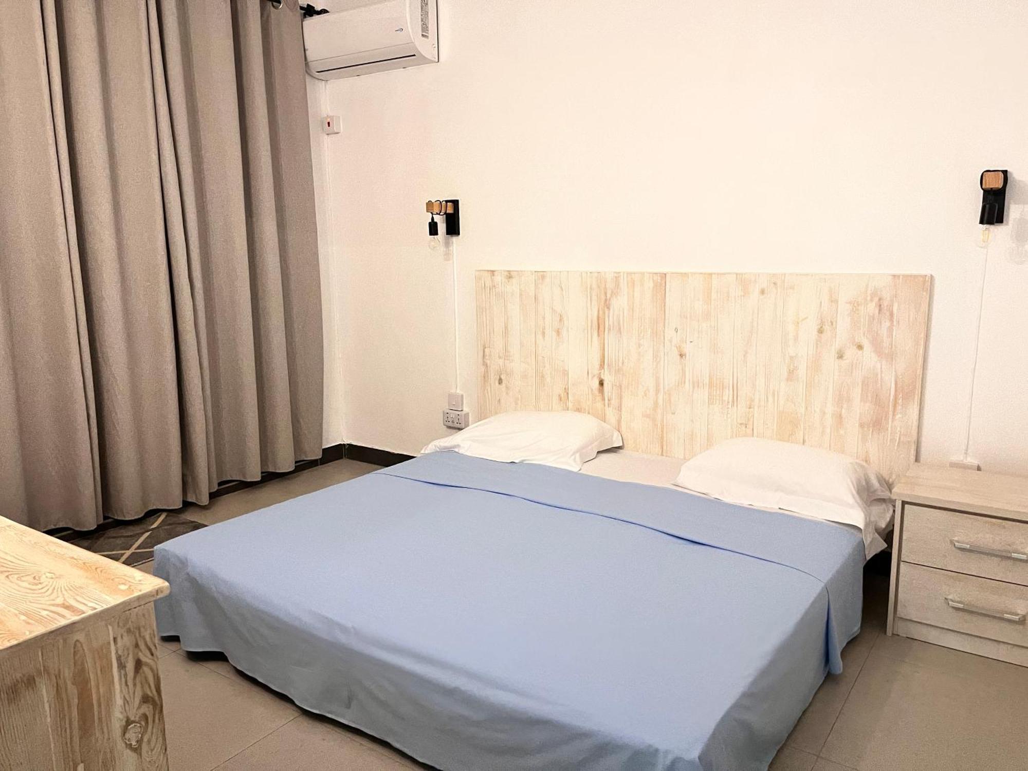 Ebony Apartment & Studio Ла-Голет Экстерьер фото